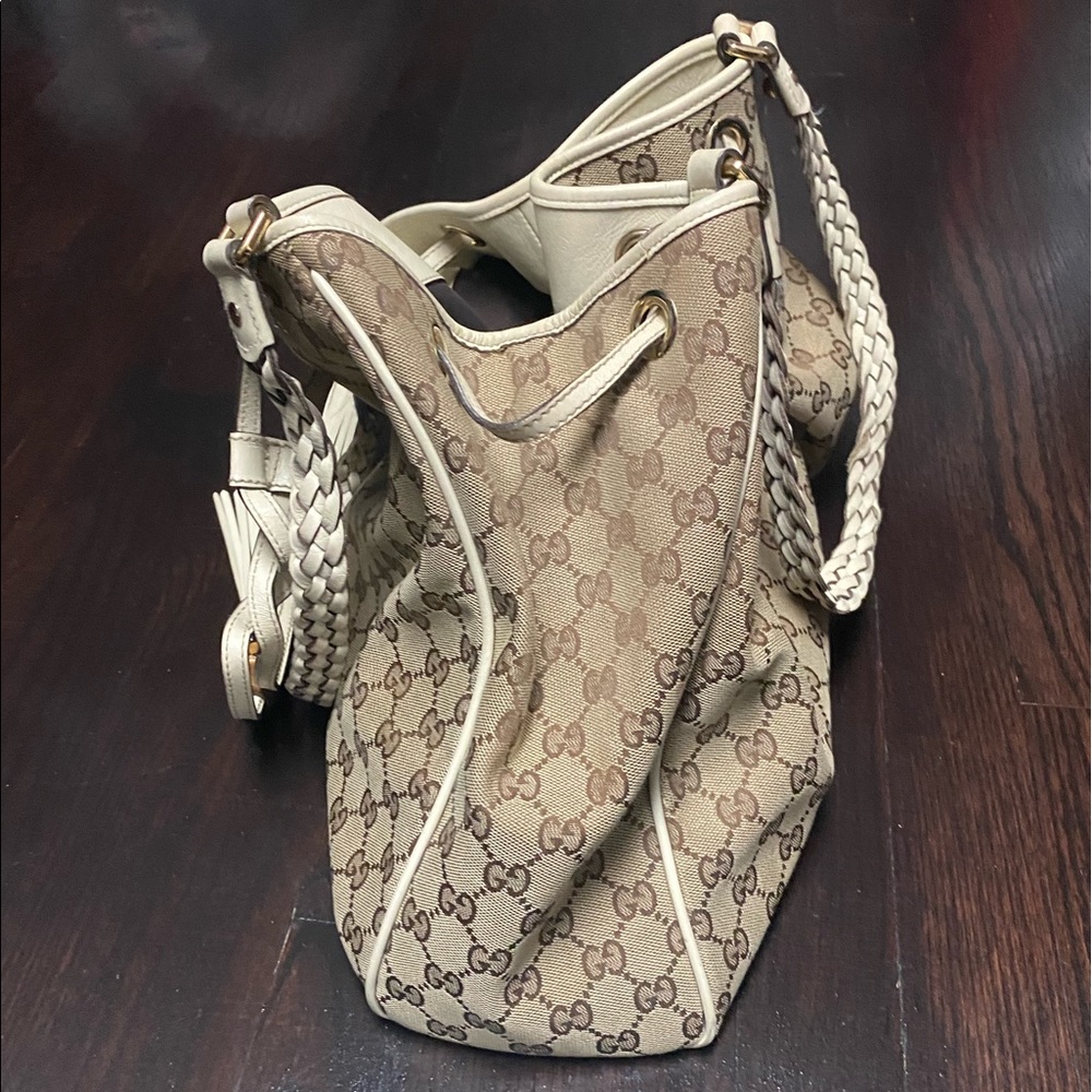 Authentic GUCCI GG/ Indie jacquard leather Tote - Picture 6 of 8